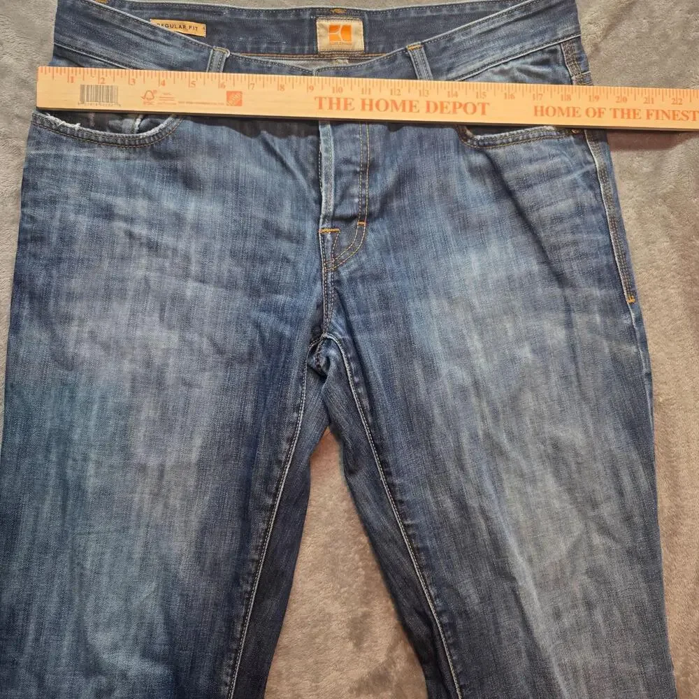 BOSS Orange Jeans Mens 36x32 Blue Medium Wash Button Fly Regular Straight Leg